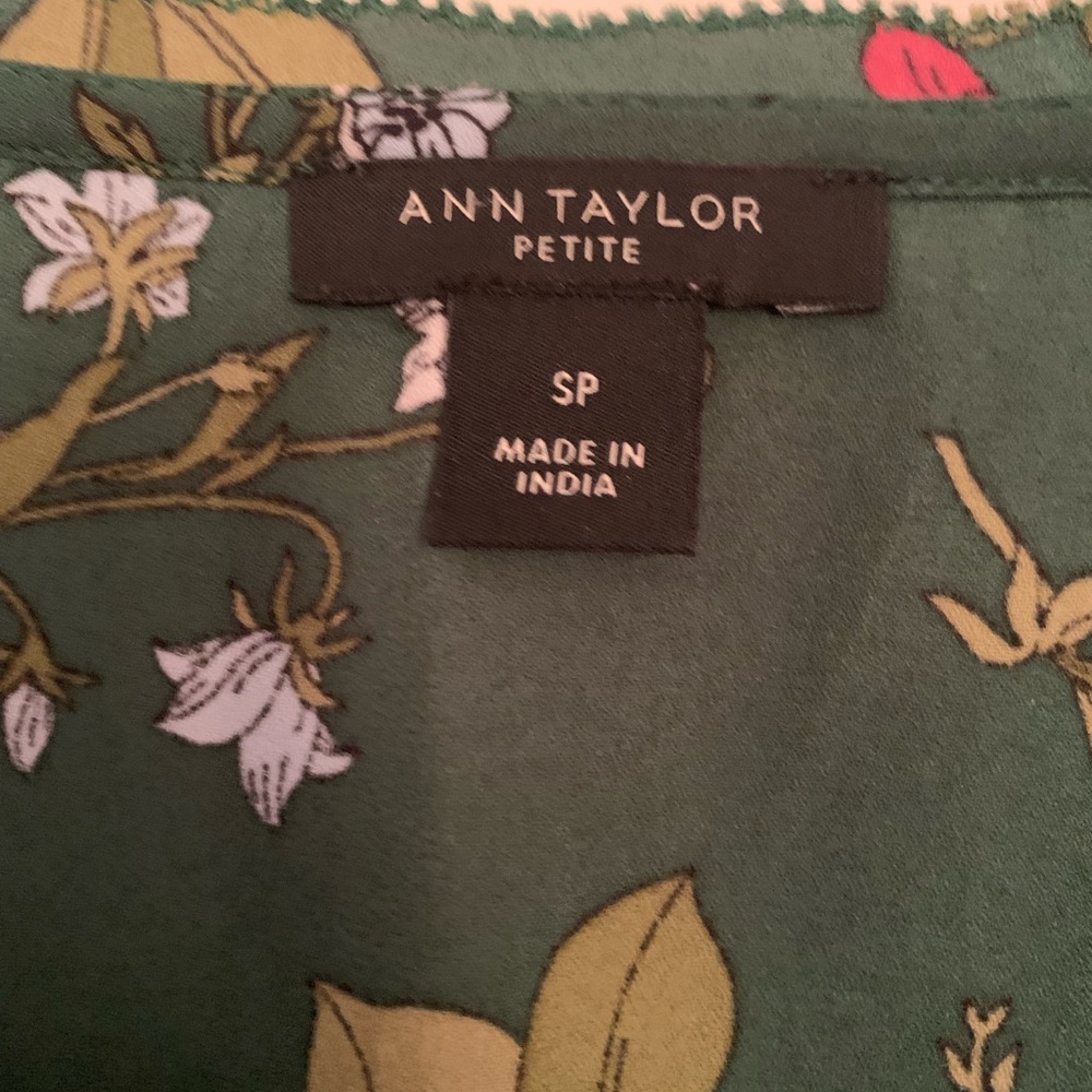 S/P Ann Taylor  blouse - Picture 3 of 3